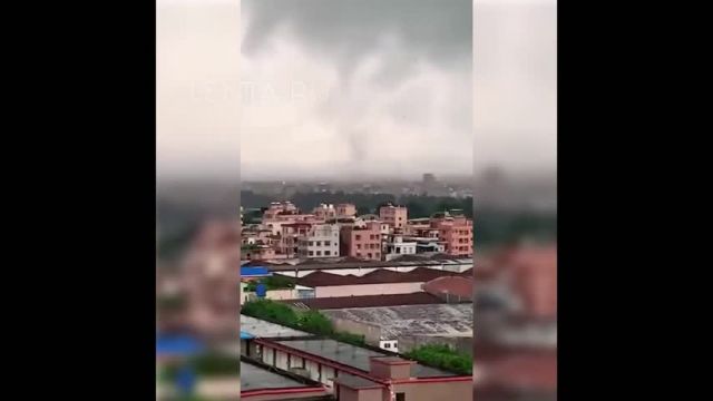На провинцию Гуандун в Китае обрушился мощнейший торнадо - фото 1