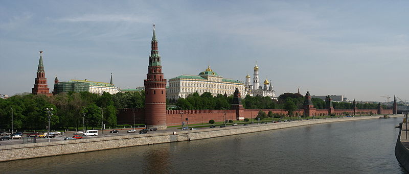800px-Panorama of Moscow Kremlin