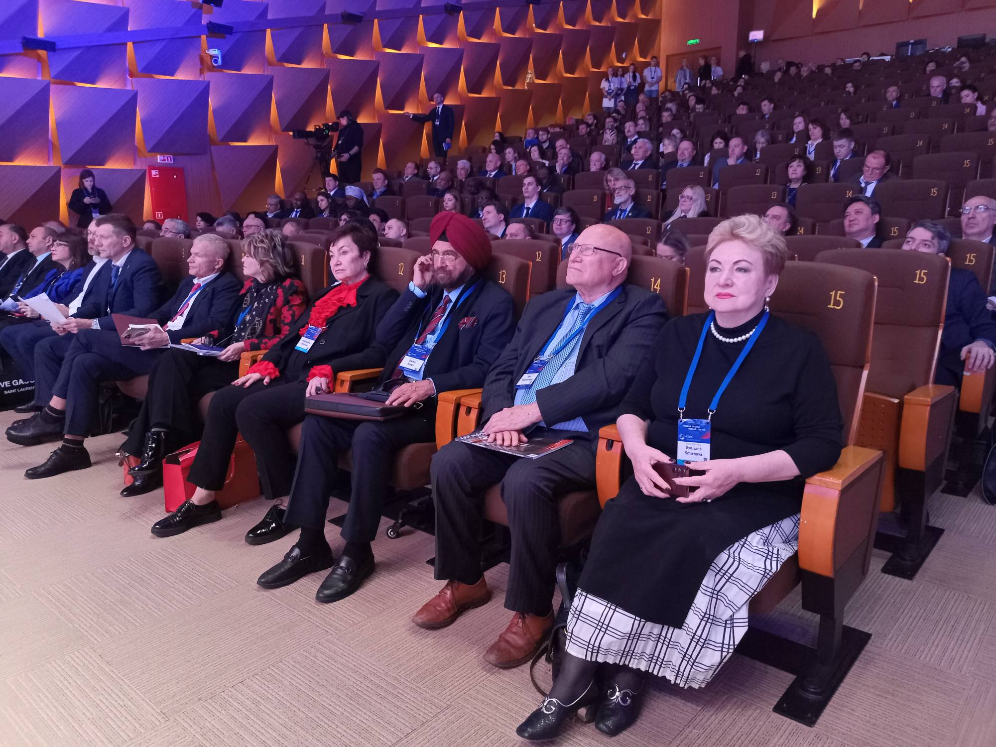 Участники  Всемирного форума «Новая эпоха – новые пути» обсудили контуры большого евразийского партнерства - фото 6